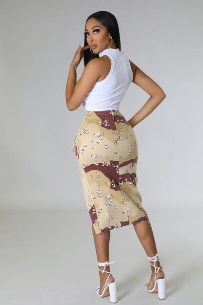 Camouflage Combat Cargo Pencil Skirt in Desert Camo