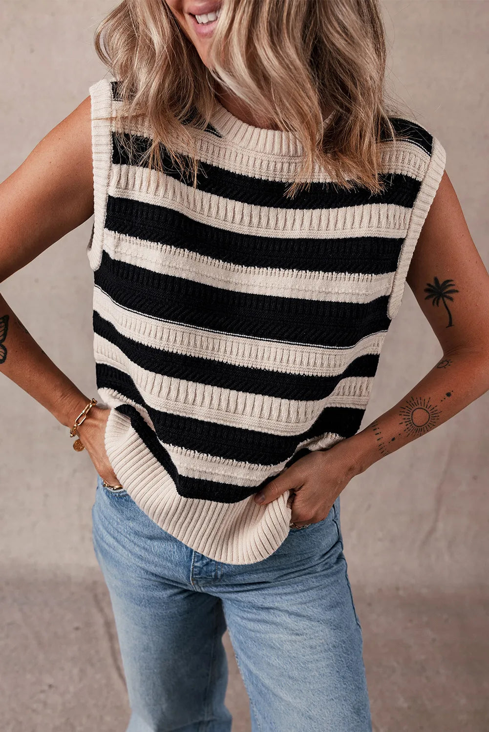 Color Block Round Neck Sweater Vest