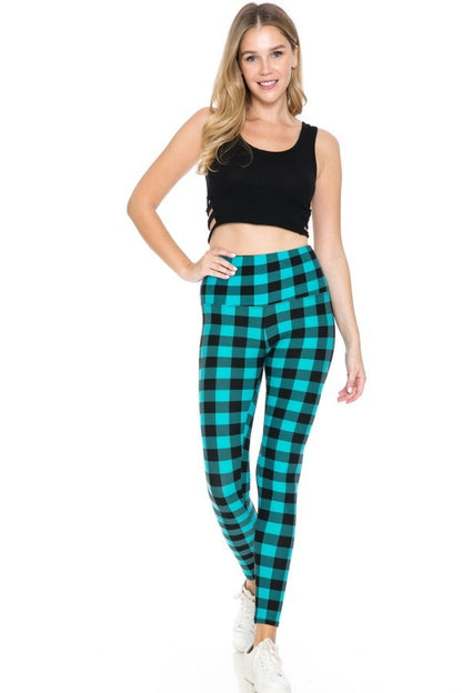 Green & Black 5-inch Long Yoga Style Banded Lined Tie Dye Printed Knit Legging With High Waist