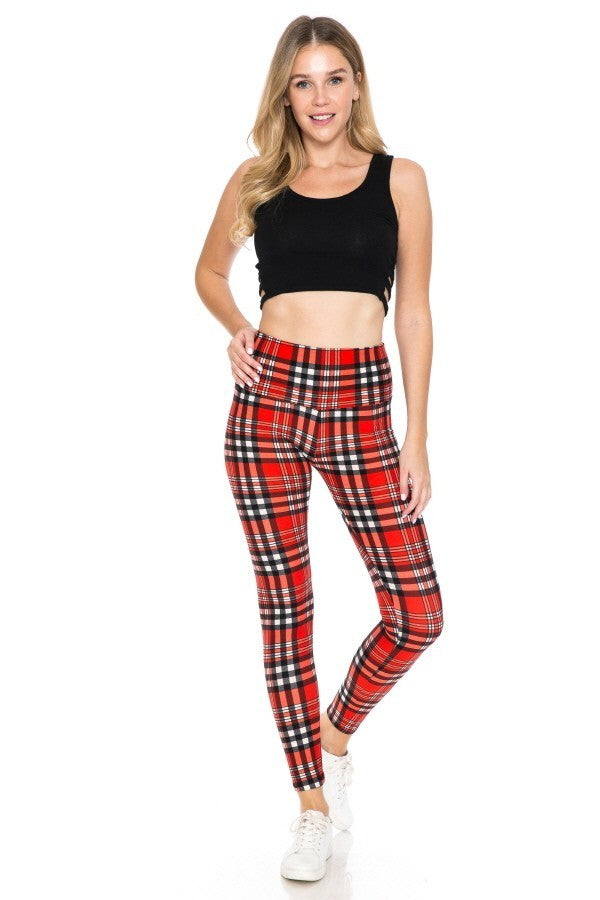 Black & Red 5-inch Long Yoga Style Banded Lined Tie Dye Printed Knit Legging With High Waist