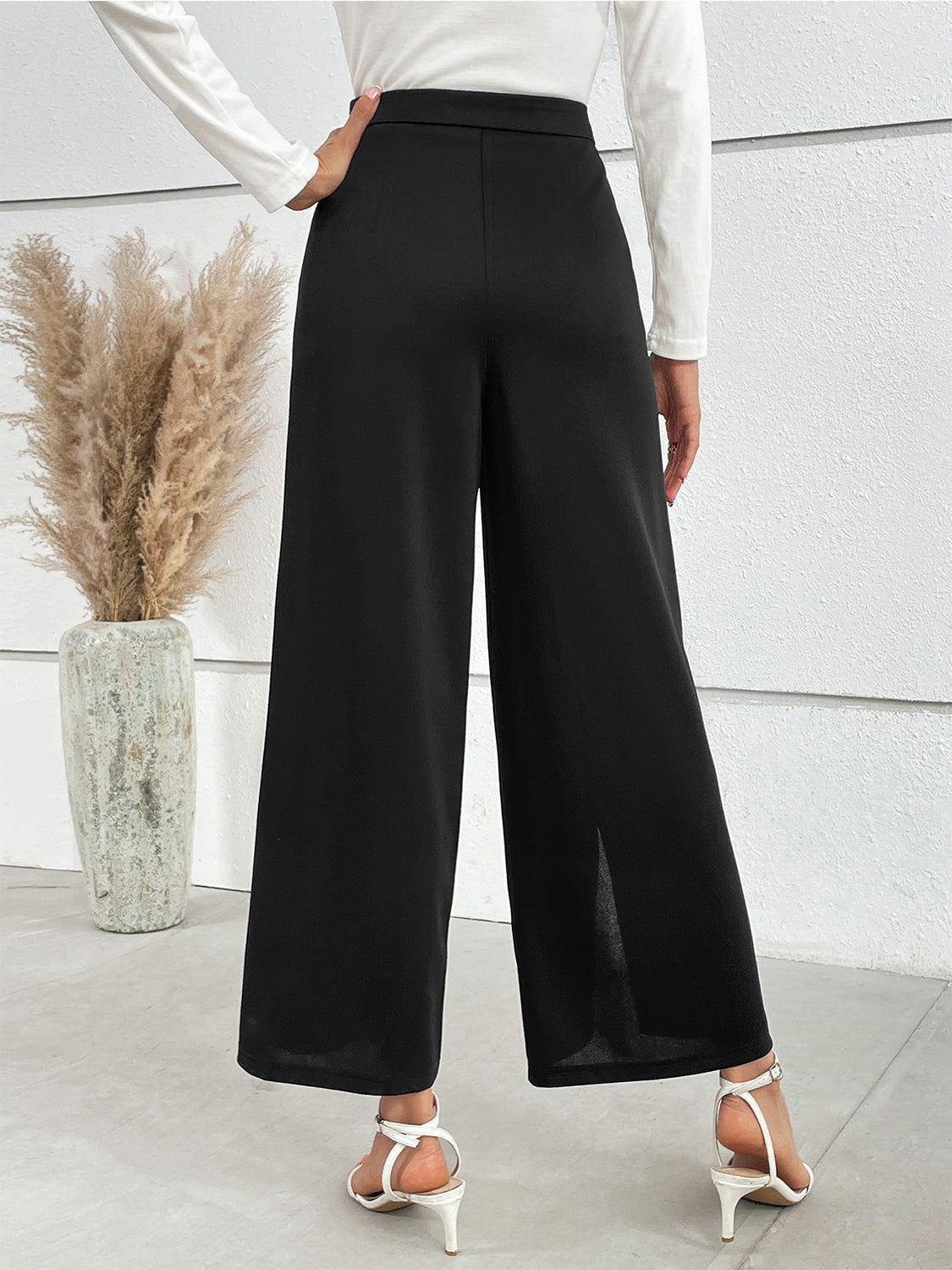 Chain Detail Slit Straight Pants