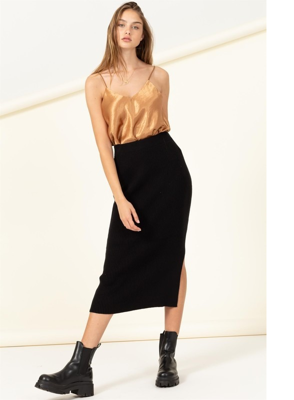 Fashionista High-Waist Ribbed Midi Skirt