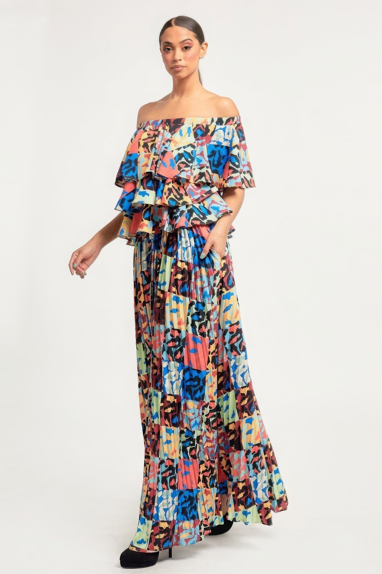 Women Printed Ruffle Top And Pleated Skirt Set